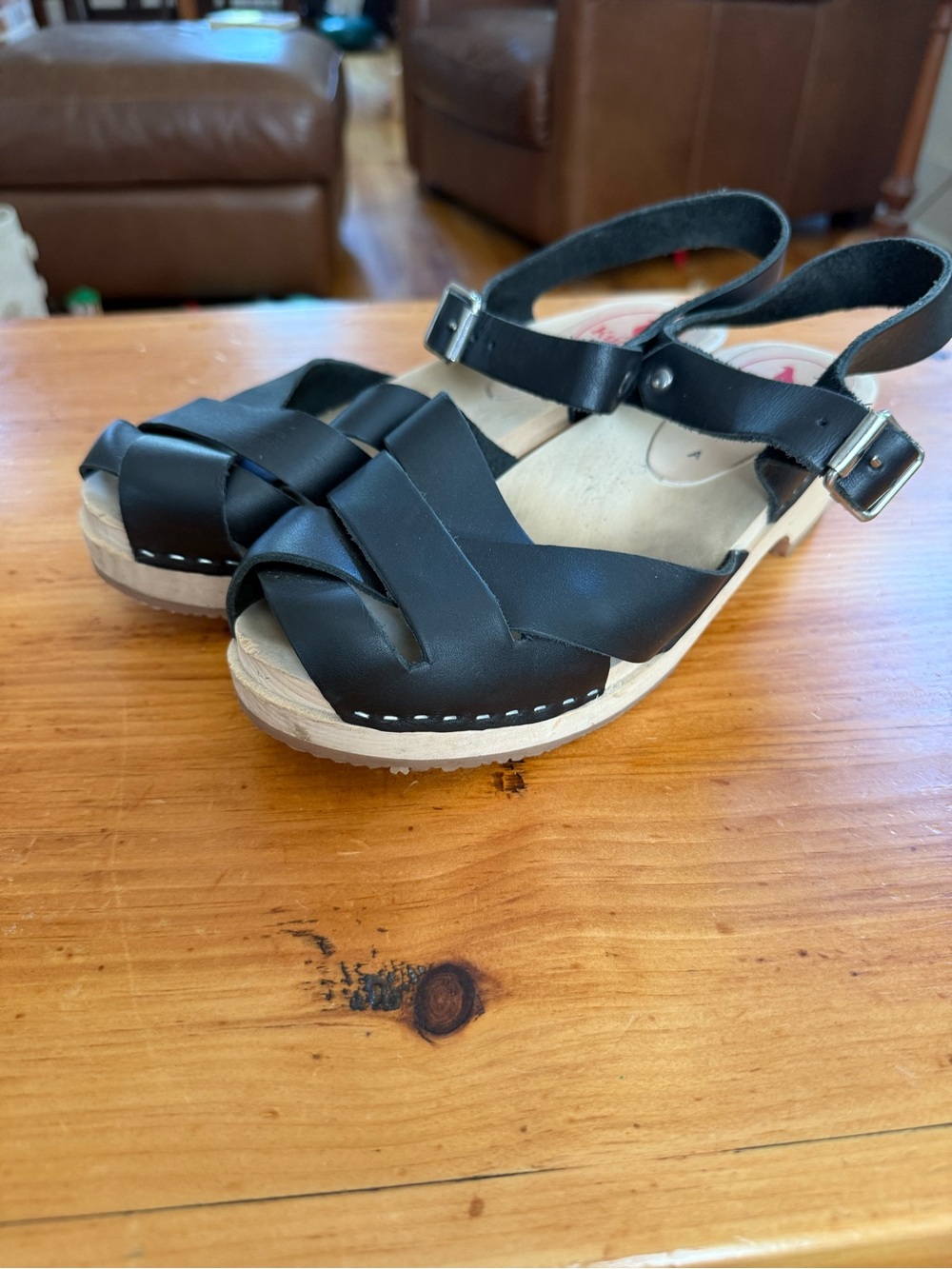Kurier Black Leather Clog Sandals with Ankle Strap